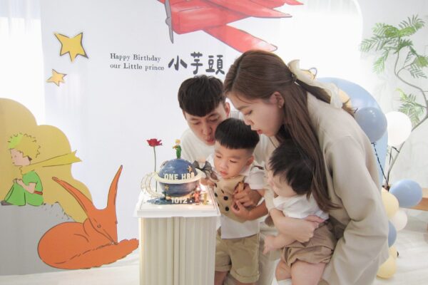 {"ARInfo":{"IsUseAR":false},"Version":"1.0.0","MakeupInfo":{"IsUseMakeup":false},"FaceliftInfo":{"IsChangeEyeLift":false,"IsChangeFacelift":false,"IsChangePostureLift":false,"IsChangeNose":false,"IsChangeFaceChin":false,"IsChangeMouth":false,"IsChangeThinFace":false},"BeautyInfo":{"SwitchMedicatedAcne":false,"IsAIBeauty":false,"IsBrightEyes":false,"IsSharpen":false,"IsOldBeauty":false,"IsReduceBlackEyes":false},"HandlerInfo":{"AppName":2},"FilterInfo":{"IsUseFilter":false}}