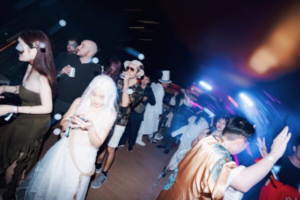 {"ARInfo":{"IsUseAR":false},"Version":"1.0.0","MakeupInfo":{"IsUseMakeup":false},"FaceliftInfo":{"IsChangeEyeLift":false,"IsChangeFacelift":false,"IsChangePostureLift":false,"IsChangeNose":false,"IsChangeFaceChin":false,"IsChangeMouth":false,"IsChangeThinFace":true},"BeautyInfo":{"SwitchMedicatedAcne":false,"IsAIBeauty":false,"IsBrightEyes":false,"IsSharpen":false,"IsOldBeauty":false,"IsReduceBlackEyes":false},"HandlerInfo":{"AppName":2},"FilterInfo":{"IsUseFilter":false}}